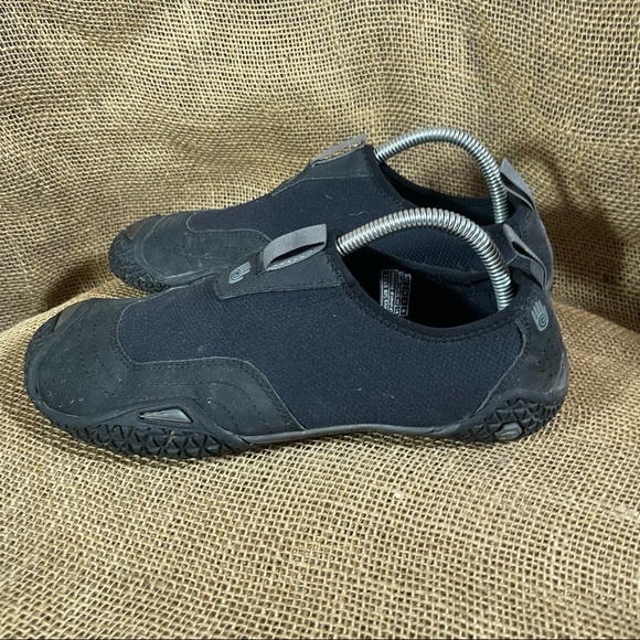 teva proton water shoes
